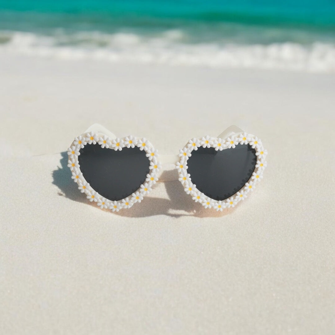 Daisy Love Sunglasses - White